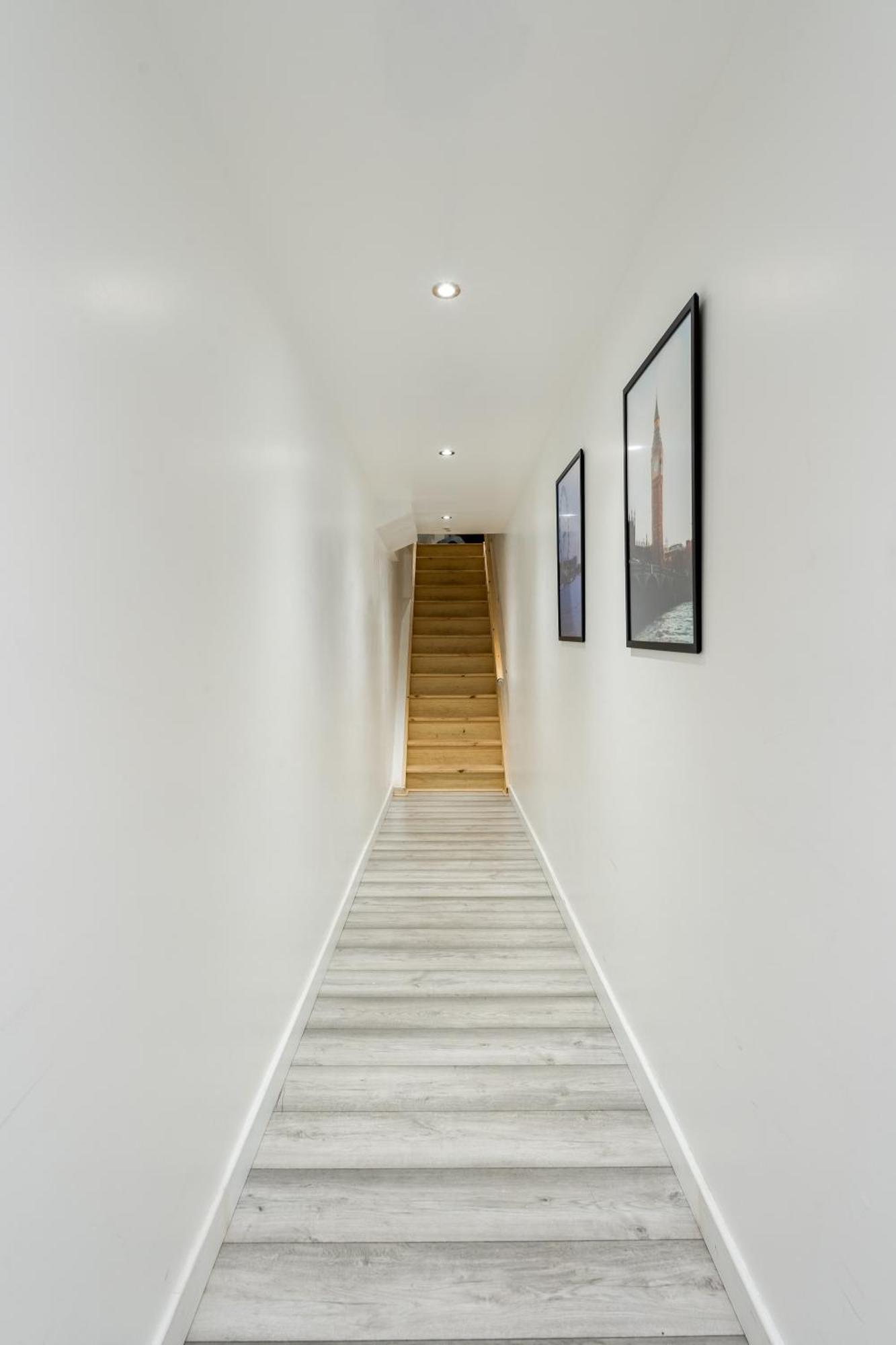 Beautiful Flat Near Central London - Entire Flat - Equipped Kitchen - Private Bathroom Exterior foto